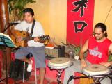 M�sica en vivo en Teppan Roll