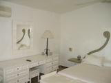 Recamara con cama king size