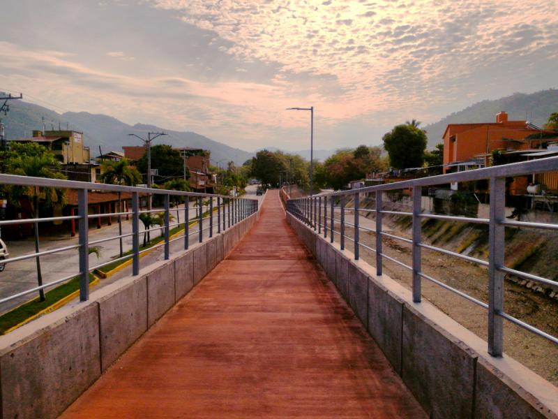 Una mañana nublada en Parque Líneal