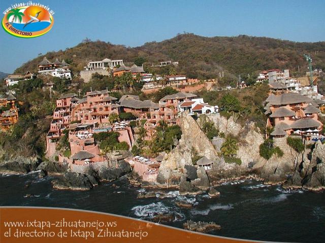 Playa La Ropa Zihuatanejo