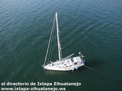 Un velero sobre la baha