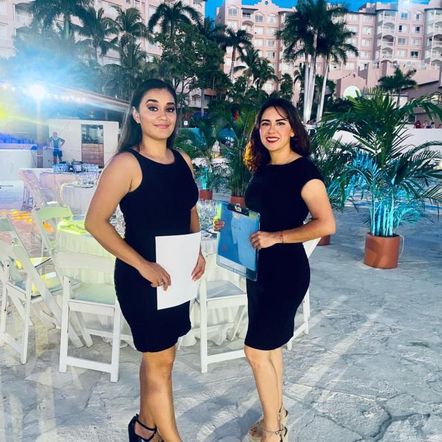 Hostess para bodas