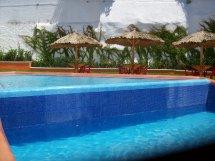 Alberca Hotel Bahía Zihuatanejo