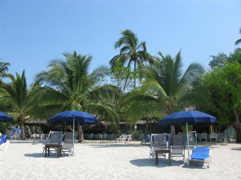 La Perla Beachfront. Nuestro frente de playa.