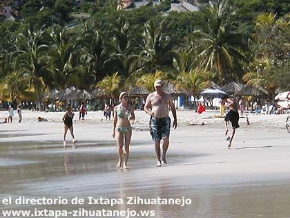 Playa la Ropa en Zihuatanejo